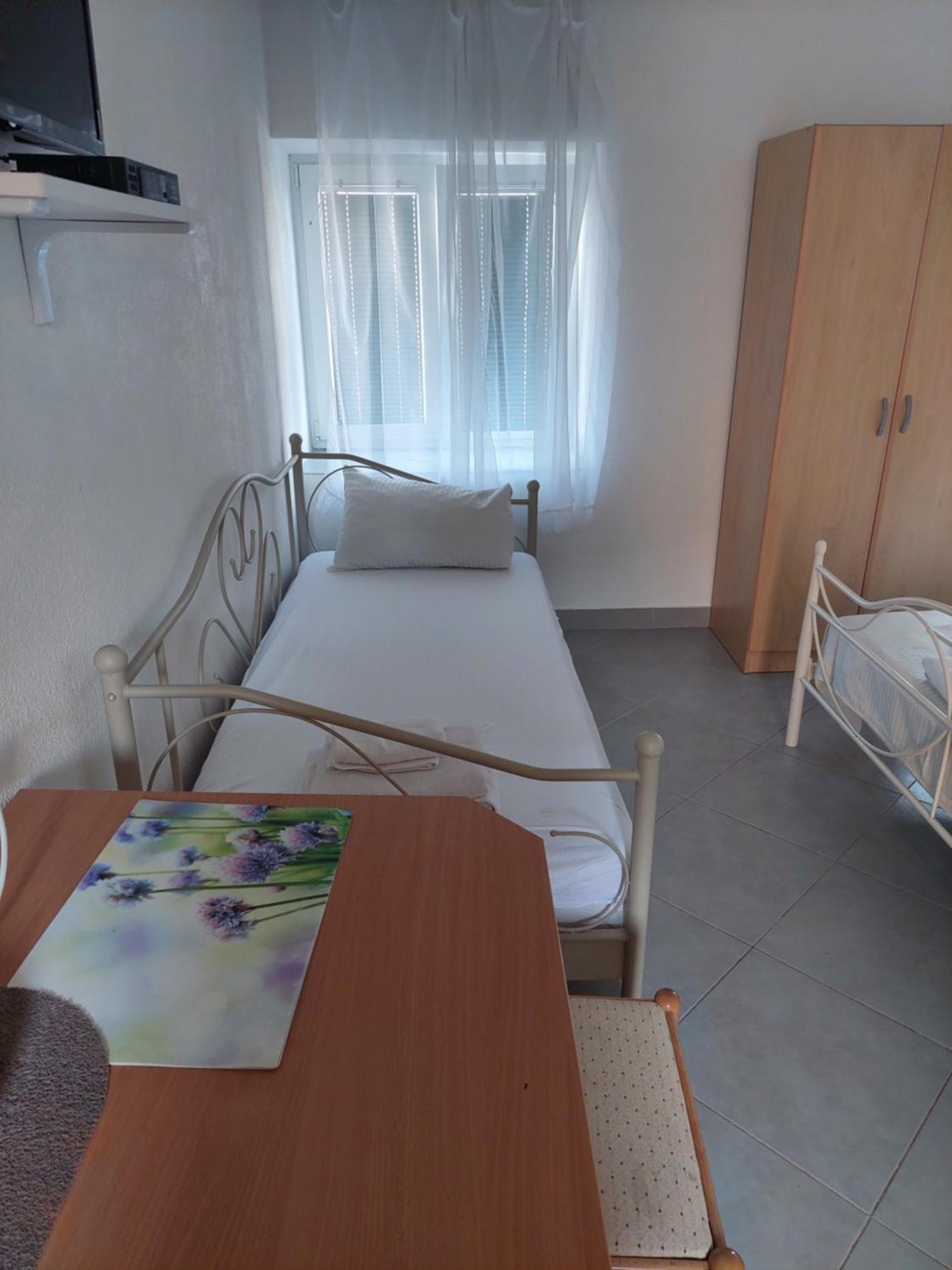 Kjara Apartments Tivat Exterior foto