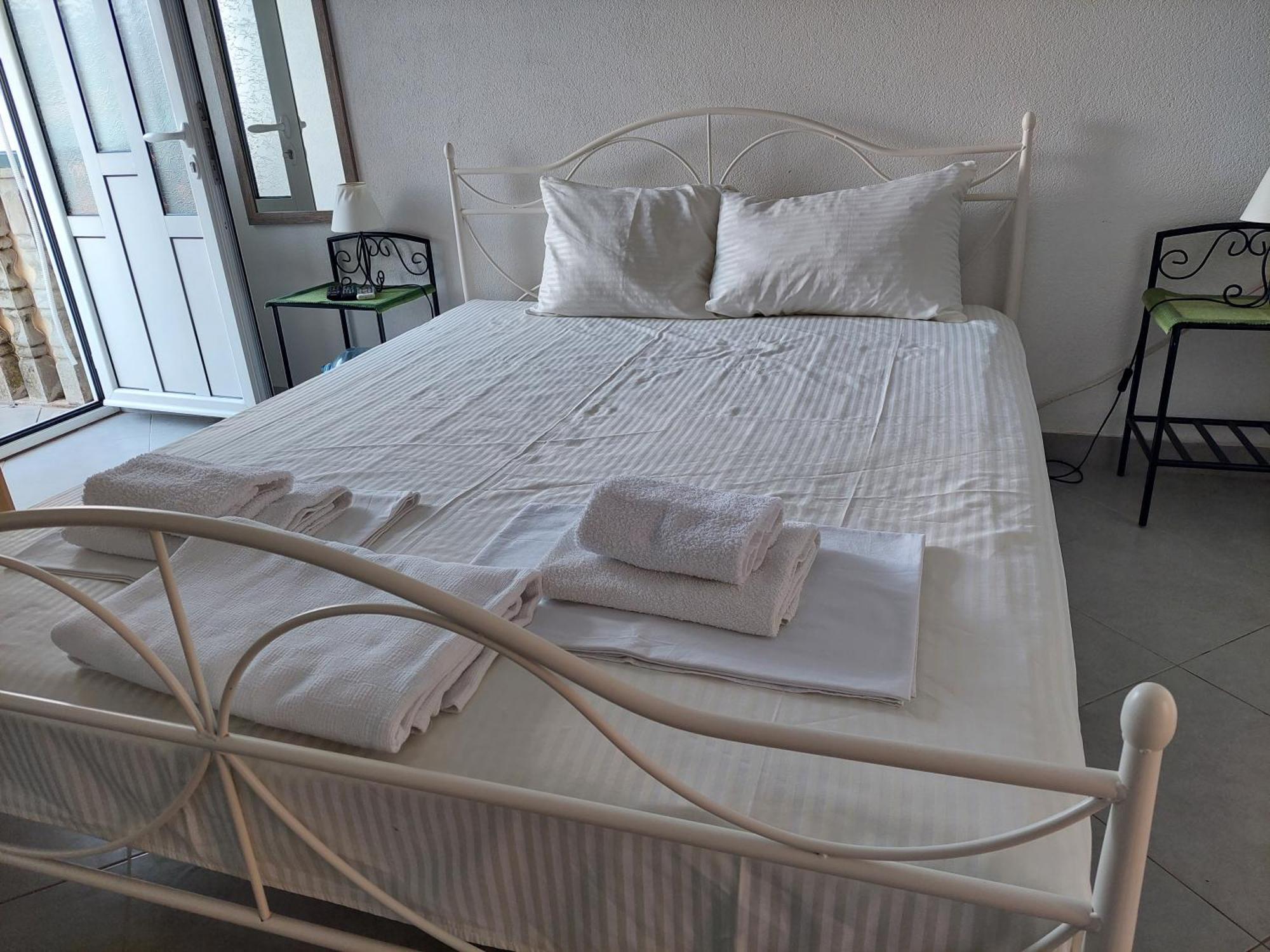 Kjara Apartments Tivat Exterior foto