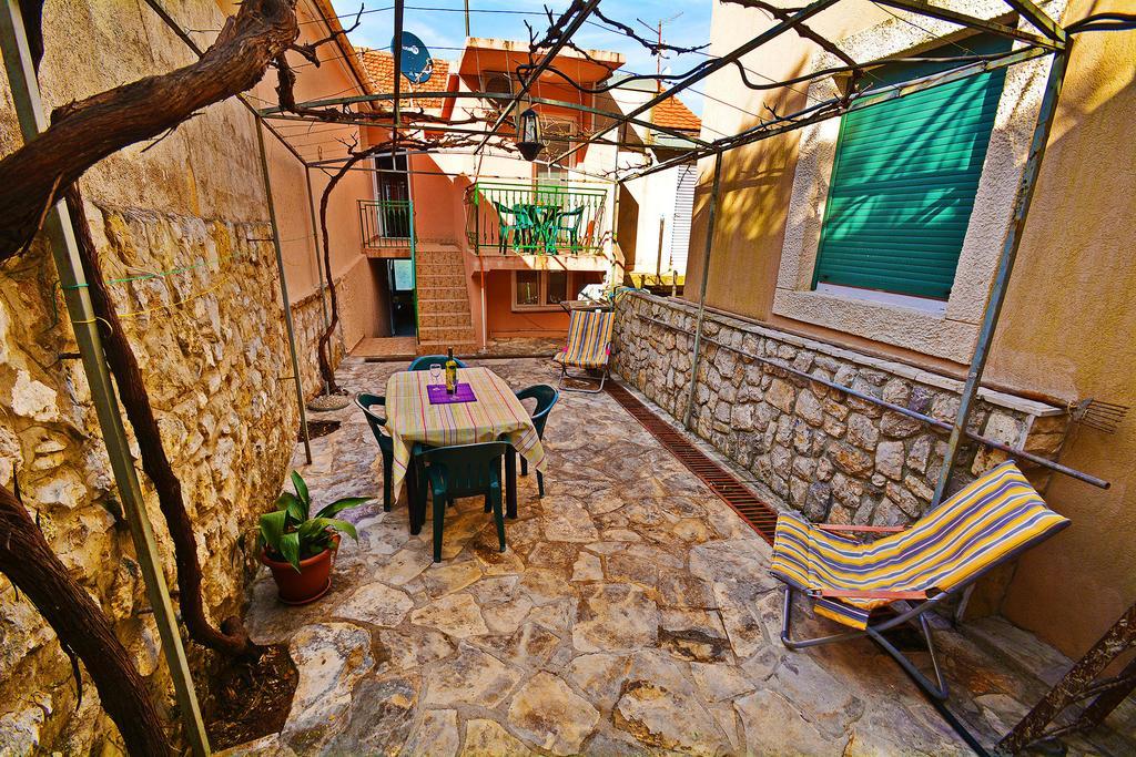 Kjara Apartments Tivat Exterior foto